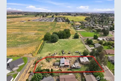 703 N 5th Street, Grandview, WA 98930 - Photo 3