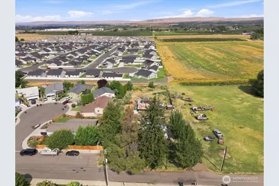 703 N 5th Street, Grandview, WA 98930 - Photo 17