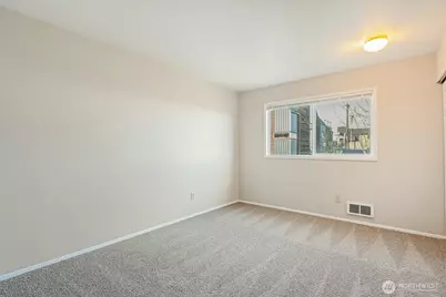 2619 58th Avenue SW #Upper, Seattle, WA 98116 - Photo 11