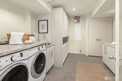 1622 5th Avenue N, Seattle, WA 98109 - Photo 21