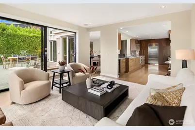 1622 5th Avenue N, Seattle, WA 98109 - Photo 9