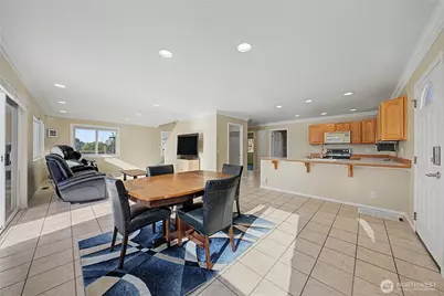 1317 W Lakeside Drive, Moses Lake, WA 98837 - Photo 5