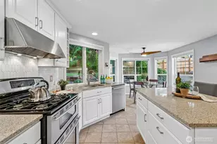 1011 16th Ct, Mukilteo, WA 98275 - Photo 19