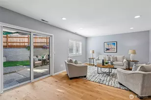 1011 16th Ct, Mukilteo, WA 98275 - Photo 9