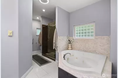 16931 SE Newport Way, Bellevue, WA 98006 - Photo 33