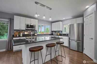 16931 SE Newport Way, Bellevue, WA 98006 - Photo 19