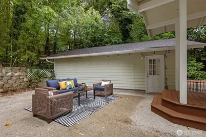 16931 SE Newport Way, Bellevue, WA 98006 - Photo 11