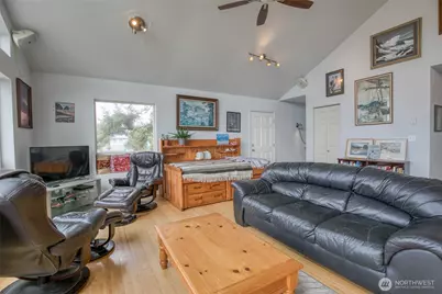 45 S Third Street, Pacific Beach, WA 98571 - Photo 11