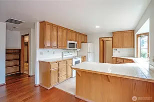8014 53rd St W, University Place, WA 98467 - Photo 9