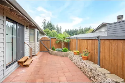 8014 53rd Street W, University Place, WA 98467 - Photo 25