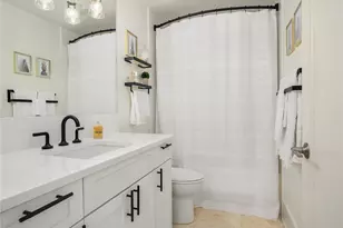 9801 NE 4th St, Bellevue, WA 98004 - Photo 29