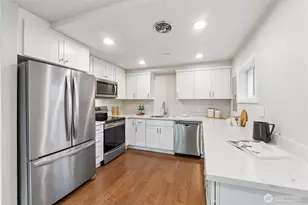 11409 11th Ave SW, Seattle, WA 98146 - Photo 9