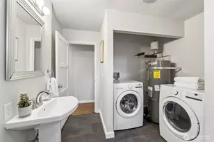 11409 11th Ave SW, Seattle, WA 98146 - Photo 21