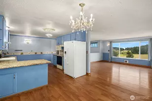2861 Heller Rd, Oak Harbor, WA 98277 - Photo 3