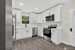 1412 N Steele St, Tacoma, WA 98406 - Photo 5