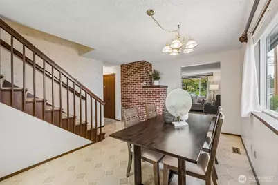13742 39th Avenue NE, Seattle, WA 98125 - Photo 5