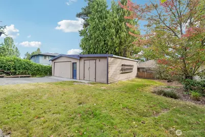 13742 39th Avenue NE, Seattle, WA 98125 - Photo 33