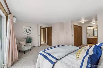 13742 39th Avenue NE, Seattle, WA 98125 - Photo 17
