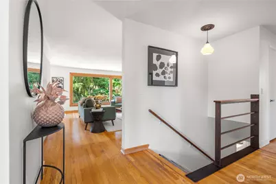 12015 Dayton Avenue N, Seattle, WA 98133 - Photo 15