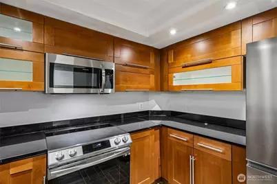 7323 Sand Point Way NE #106, Seattle, WA 98115 - Photo 13