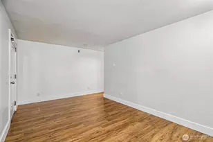 7323 Sand Point Way NE, Seattle, WA 98115 - Photo 17