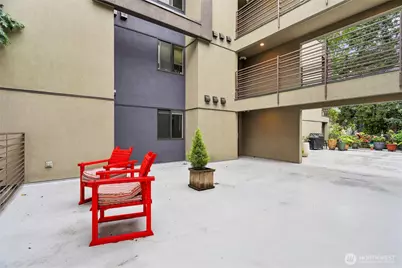 7323 Sand Point Way NE #106, Seattle, WA 98115 - Photo 29