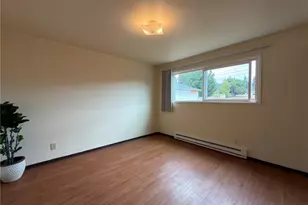 814 W 11th St, Port Angeles, WA 98363 - Photo 11