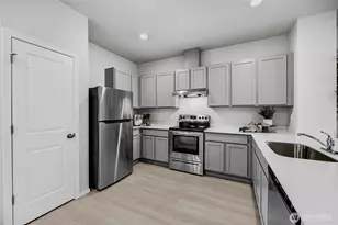 34160 Pinnacle Peak Ave SE, Black Diamond, WA 98010 - Photo 3