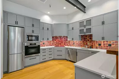 1406 Harvard Avenue #10, Seattle, WA 98122 - Photo 13