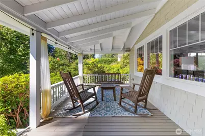 9376 Endicott Street NE, Bainbridge Island, WA 98110 - Photo 5