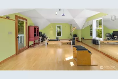 9376 Endicott Street NE, Bainbridge Island, WA 98110 - Photo 35