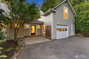 9376 Endicott St NE, Bainbridge Island, WA 98110 - Photo 33