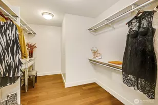 583 Battery St, Seattle, WA 98121 - Photo 15