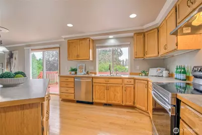 1952 SW 352nd St, Federal Way, WA 98023 - Photo 13