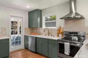 5412 Kensington Pl N, Seattle, WA 98103 - Photo 11