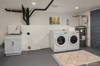 5412 Kensington Place N, Seattle, WA 98103 - Photo 35