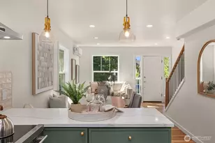 5412 Kensington Pl N, Seattle, WA 98103 - Photo 13
