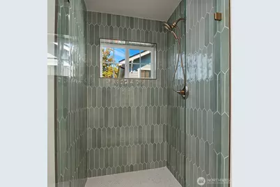 5412 Kensington Place N, Seattle, WA 98103 - Photo 31