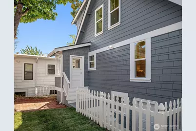 5412 Kensington Place N, Seattle, WA 98103 - Photo 37
