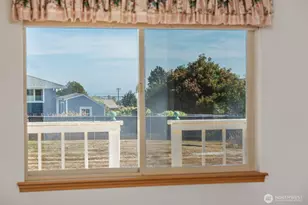 100 Bay View St, Sequim, WA 98382 - Photo 27