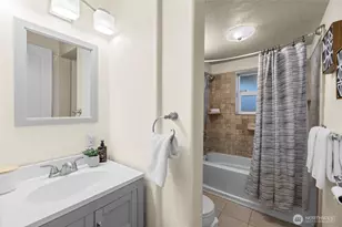3019 E Union St, Seattle, WA 98122 - Photo 17