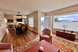 701 11th St, Bellingham, WA 98225 - Photo 1