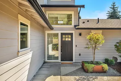 1015 S 202nd Street, Des Moines, WA 98198 - Photo 1