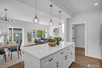 1015 S 202nd Street, Des Moines, WA 98198 - Photo 11
