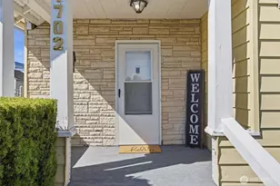 1702 S Ainsworth Ave, Tacoma, WA 98405 - Photo 3
