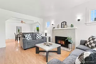 1702 S Ainsworth Ave, Tacoma, WA 98405 - Photo 7