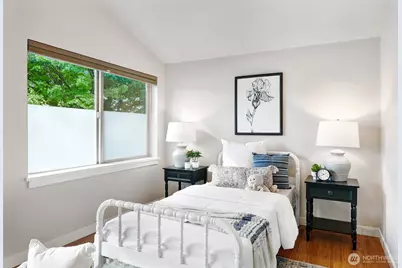 12010 31st Avenue NE #B, Seattle, WA 98125 - Photo 23