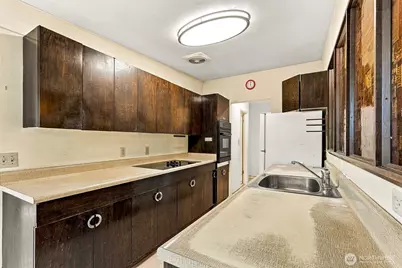15427 SE 9th Street, Bellevue, WA 98007 - Photo 15