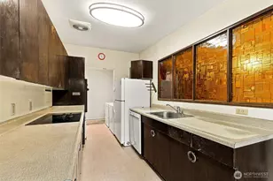 15427 SE 9th St, Bellevue, WA 98007 - Photo 13