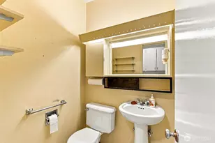 15427 SE 9th St, Bellevue, WA 98007 - Photo 11